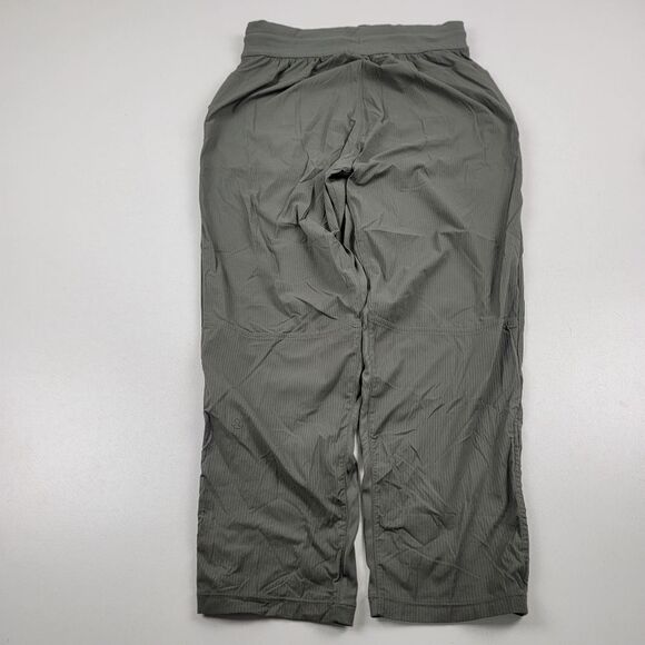 Lululemon Athletica Beyond The Studio Crop Womens Green Joggers Yoga Pants Sz 6 - Picture 13 of 16